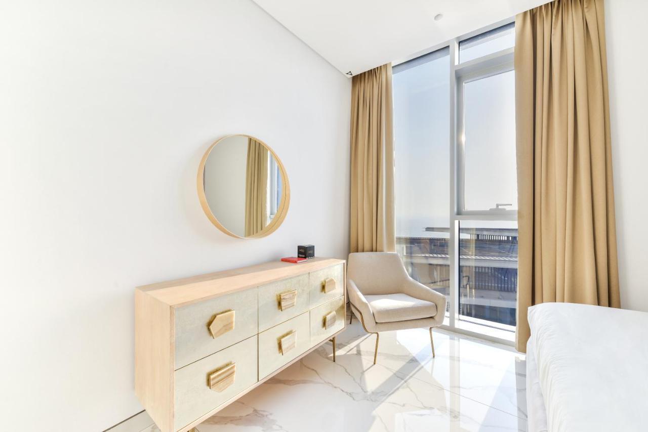 דובאי Luxe 3 Bedroom Oceanfront Apartment In The Heart Of Bluewaters Island מראה חיצוני תמונה