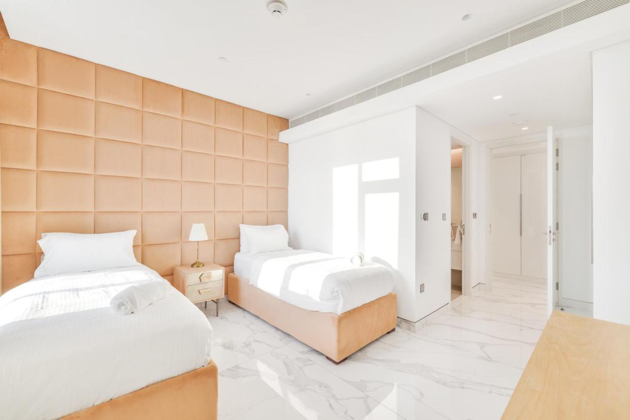 דובאי Luxe 3 Bedroom Oceanfront Apartment In The Heart Of Bluewaters Island מראה חיצוני תמונה