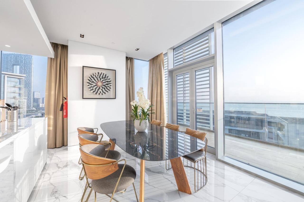 דובאי Luxe 3 Bedroom Oceanfront Apartment In The Heart Of Bluewaters Island מראה חיצוני תמונה